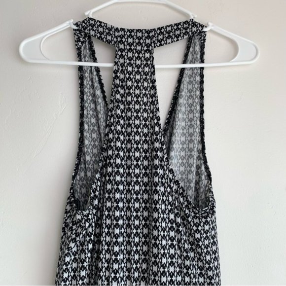 BCBGeneration Black & White Pattern Sleeveless Jumpsuit - Picture 9 of 11